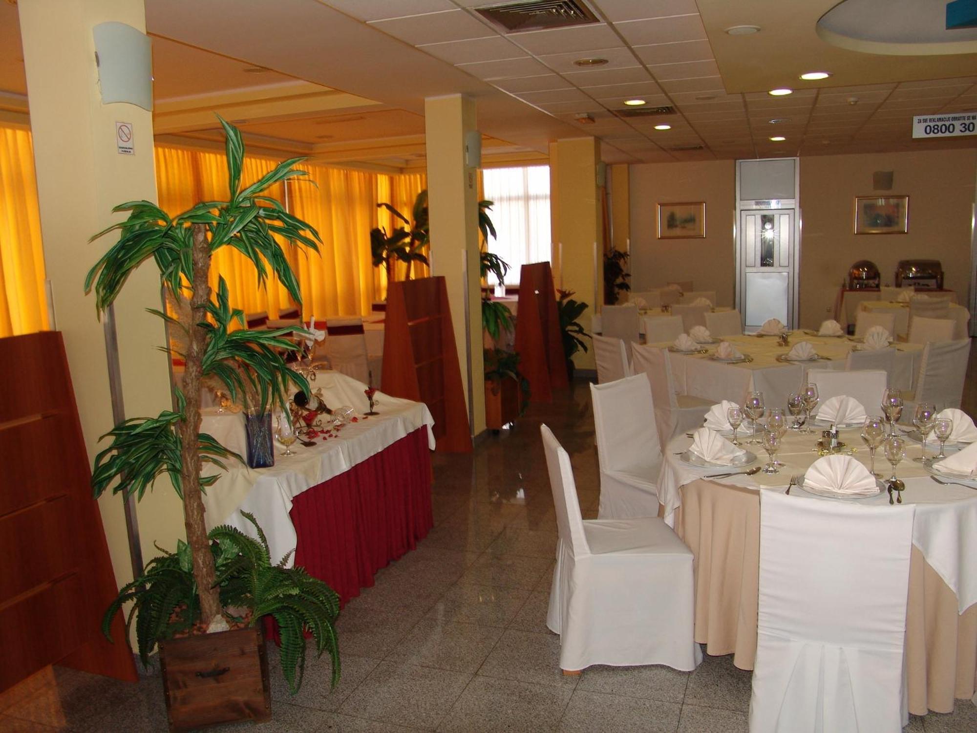 Hotel Zovko Slavonski Brod Ngoại thất bức ảnh