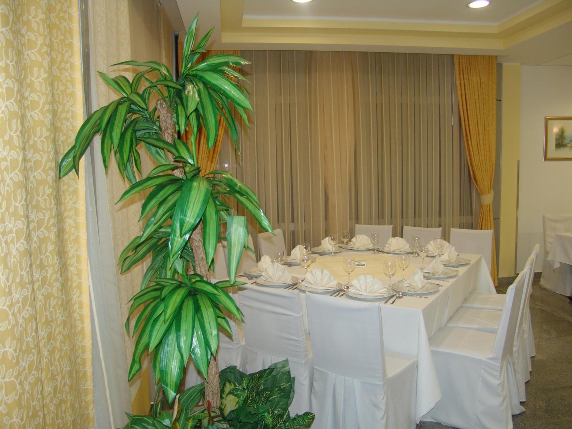 Hotel Zovko Slavonski Brod Ngoại thất bức ảnh